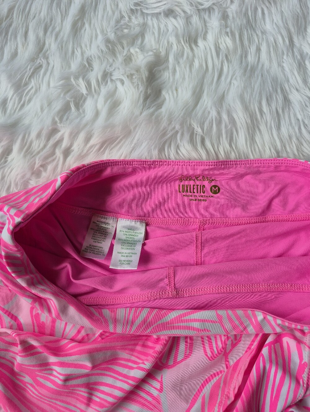 Lilly Pulitzer Luxletic Roslyn Skort Size Medium - Picture 7 of 7